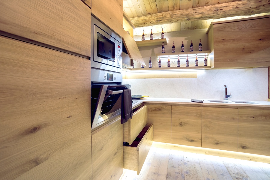 Ante in rovere piallato a mano